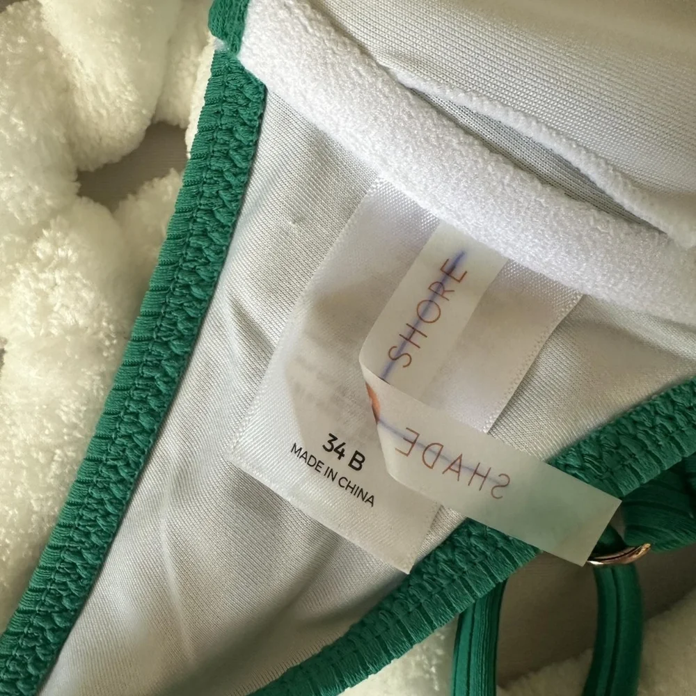 Shade & Shore Women's Green Ribbed Underwire Bikini Sets - Picture 4 of 5